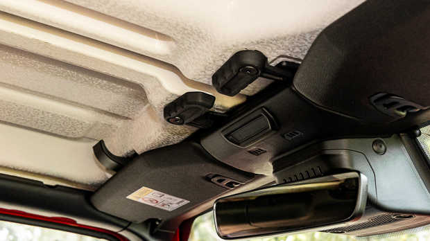 Jeep Gladiator Rubicon 2023 roof latch