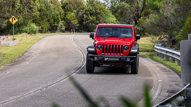 Jeep Gladiator Rubicon 2023 driving front on 2