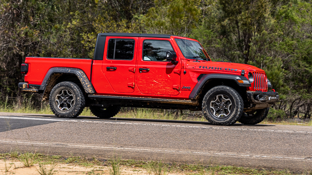 Jeep Gladiator Rubicon 2023 driving front side close