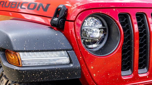 Jeep Gladiator Rubicon 2023 headlight