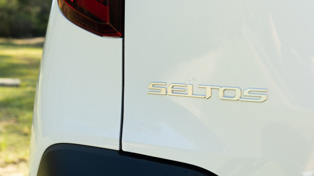 Kia Seltos 2023 badge 2