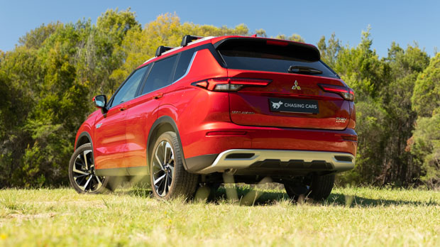 Mitsubishi Outlander Aspire PHEV 2022 rear 3/4 grass