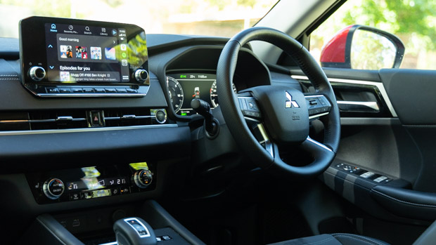 Mitsubishi Outlander Aspire PHEV 2022 front seat