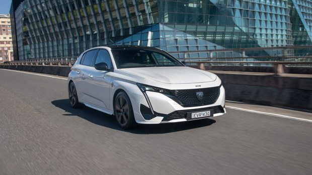 Peugeot 308 GT Sport PHEV 2023 driving