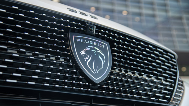 Peugeot 308 GT Sport PHEV 2023 badge