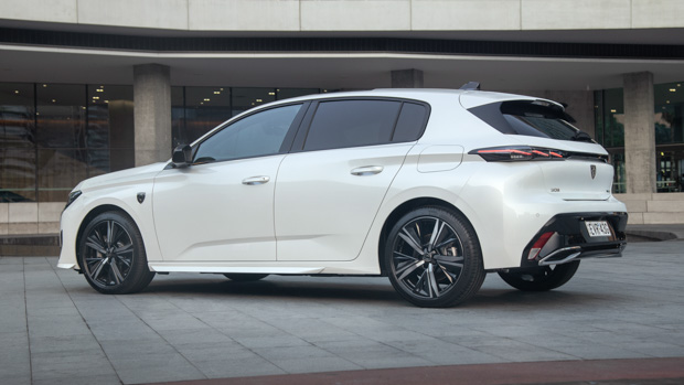 Peugeot 308 GT Sport PHEV 2023 rear 3/4