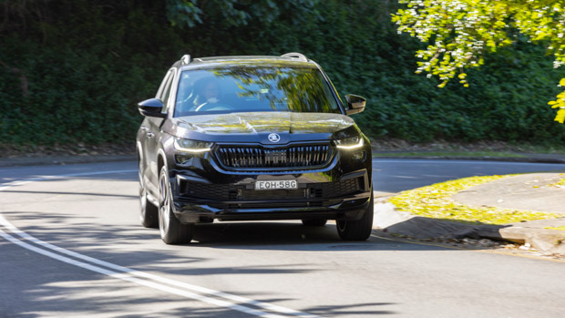 Skoda Kodiaq Sportline 2023 driving front on