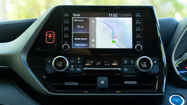 Toyota Kluger GXL Hybrid 2023 screen