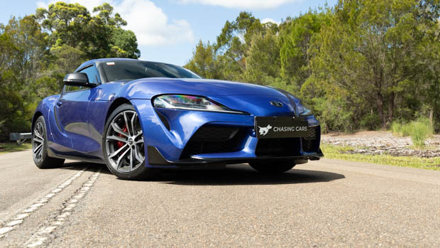 Toyota Supra GT manual 2023 front 3/4 offset