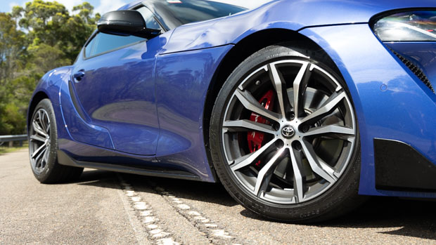 Toyota Supra GT manual 2023 wheel