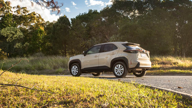 Toyota Yaris Cross GXL Hybrid AWD 2022 rear 3/4 2