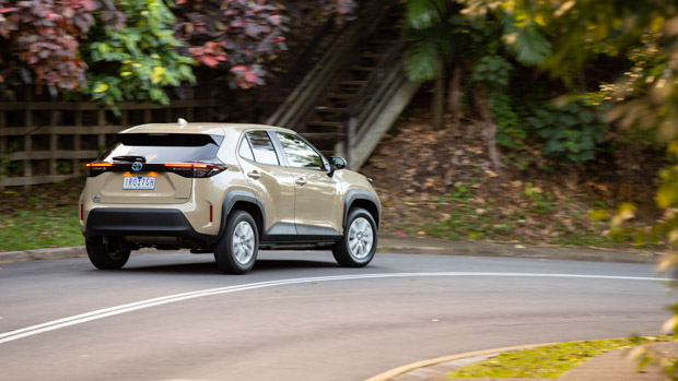 Toyota Yaris Cross GXL Hybrid AWD 2022 rear 3/4 driving