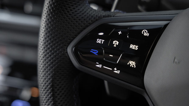 Volkswagen T-Roc R Grid Edition 2023 steering wheel