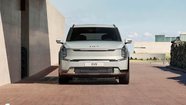 2023 Kia EV9 front view static