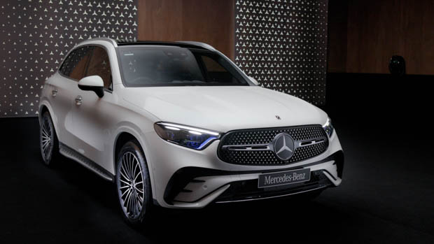 2023 Mercedes-Benz GLC 300 4Matic front side 3/4