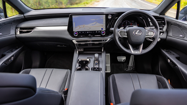 Lexus RX 350 F Sport 2023 interior front far
