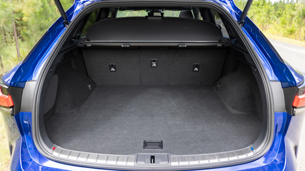 Lexus RX 350 F Sport 2023 boot