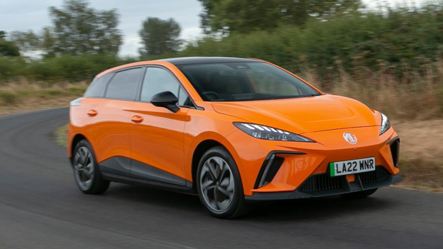 MG4 2023 orange front end cornering