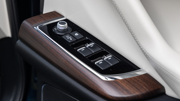 Mazda CX9 Azami LE 2023 window switches
