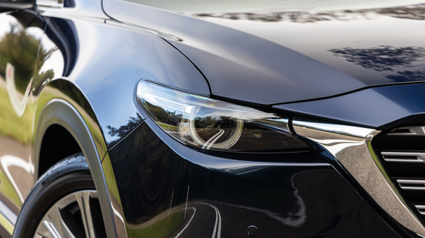 Mazda CX9 Azami LE 2023 headlight
