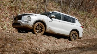 Mitsubishi Outlander PHEV off-road review