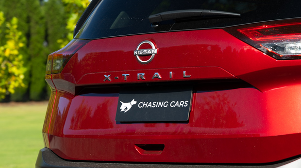 Nissan X-Trail ST-L FWD 2023 badge