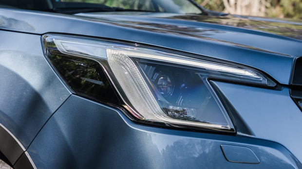 Subaru Forester 2.5i-S 2023 headlight