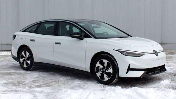 Volkswagen ID7 photo leak 2023 white front end