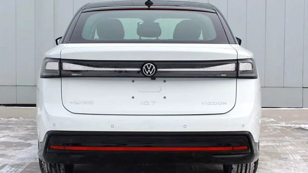 Volkswagen ID7 photo leak 2023 rear end