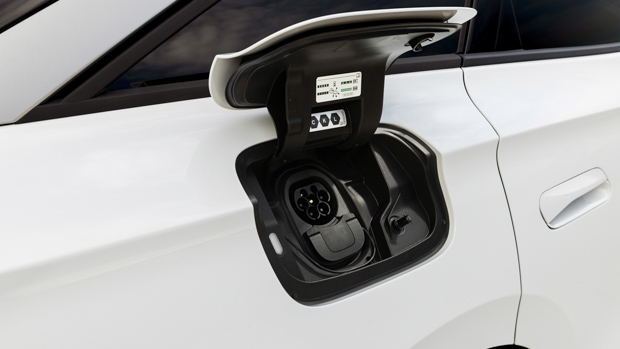 2024 Volkswagen ID.7 charge port