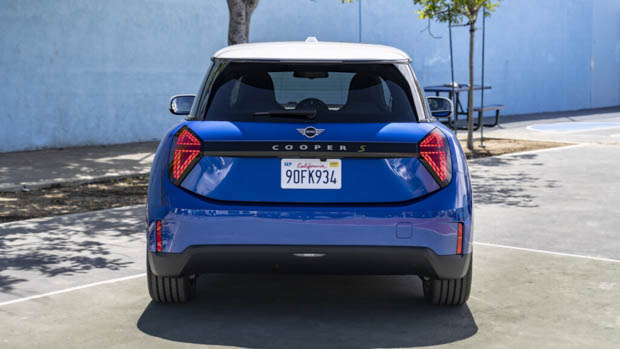 2023 Mini Cooper EV rear end static