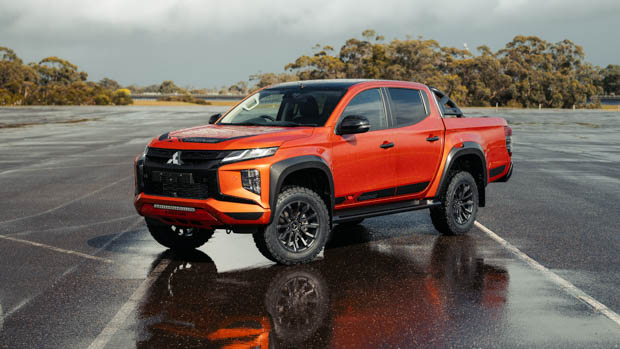 2023 Mitsubishi Triton Xtreme front 3/4 2