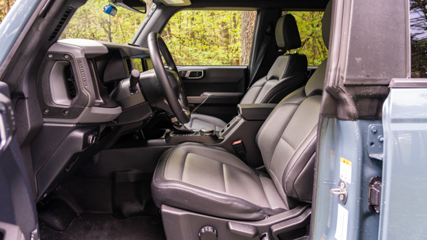 Ford Bronco Everglades 2023 interior front seats