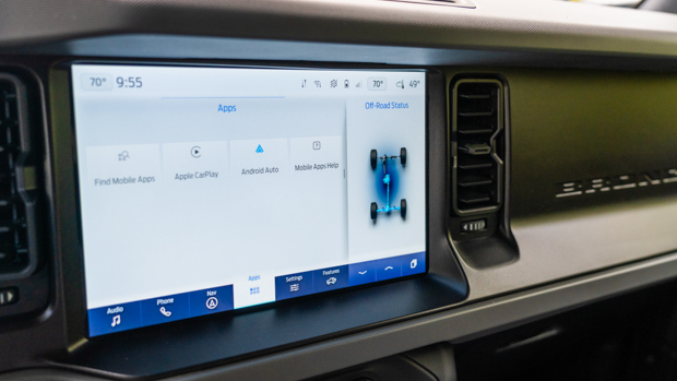 Ford Bronco Everglades 2023 interior screen