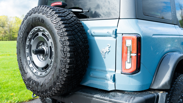 Ford Bronco Everglades 2023 spare wheel