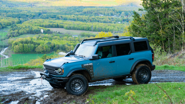 Ford Bronco Everglades 2023 off road