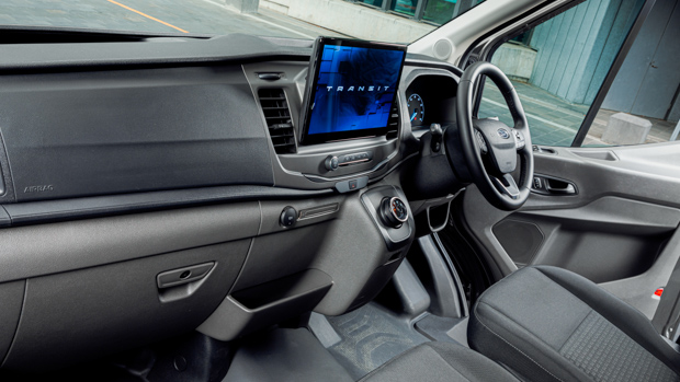 Ford E-Transit 2023 interior side