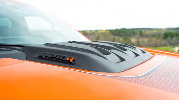 Ford F-150 Raptor R 2023 bonnet 2