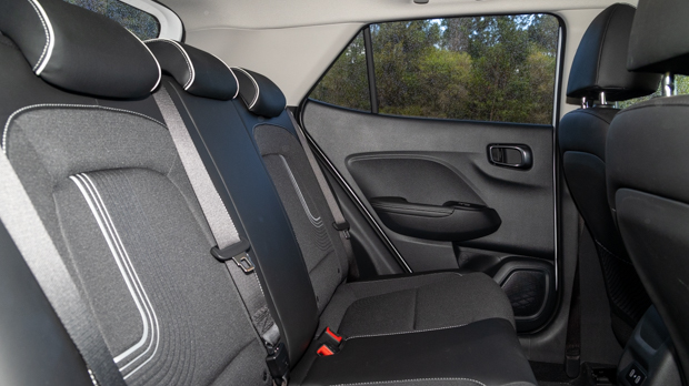 Hyundai Venue Elite 2023 back seats