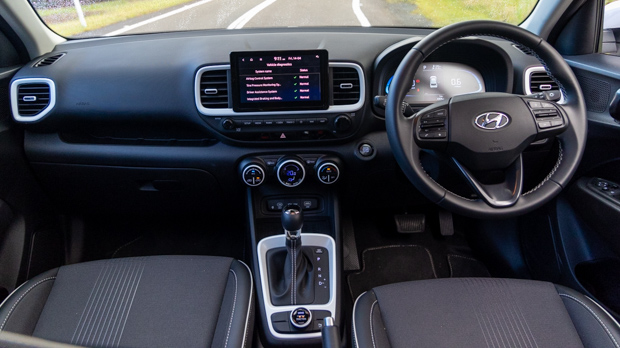 Hyundai Venue Elite 2023 interior front