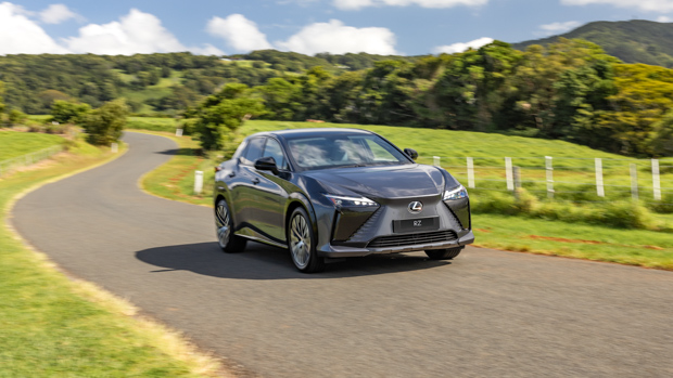 Lexus RZ 450e Sports Luxury 2023 front 3/4 far