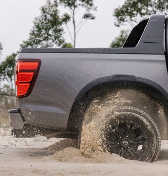 How to drive a 4WD on the beach at Fraser Island