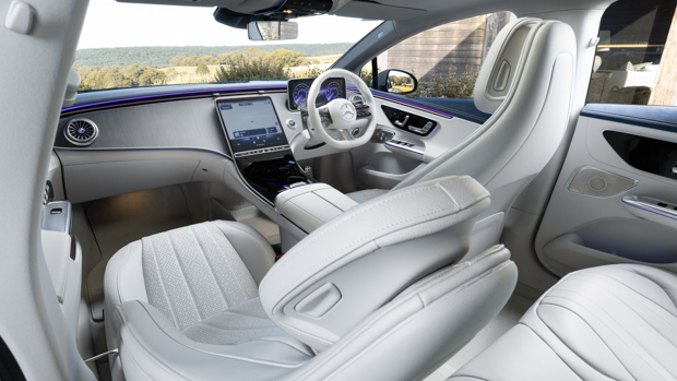 Mercedes-Benz EQE 350 Aus 2023 interior