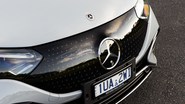 Mercedes-Benz EQE 350 Aus 2023 badge