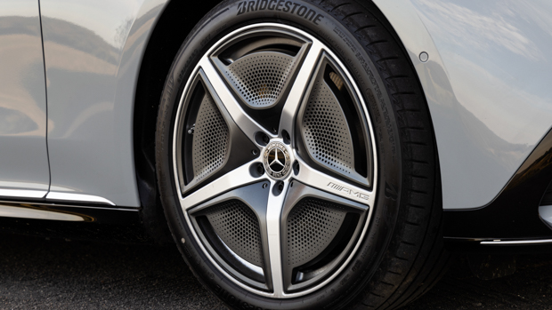 Mercedes-Benz EQE 350 Aus 2023 wheel