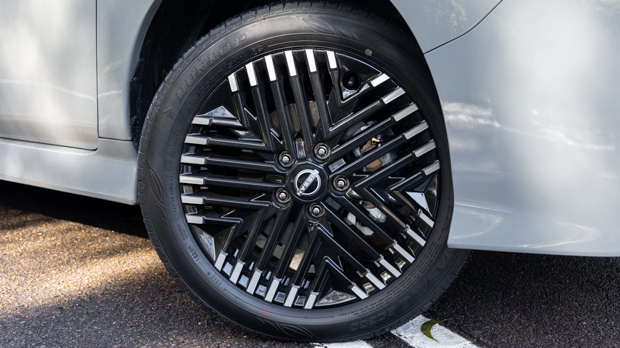 Nissan Leaf E+ 2023 wheel