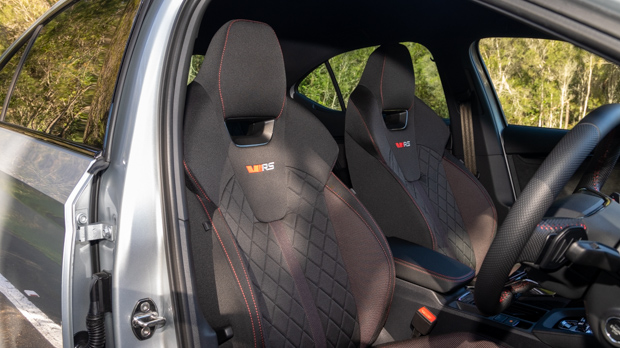 Skoda Octavia RS 2023 front seat