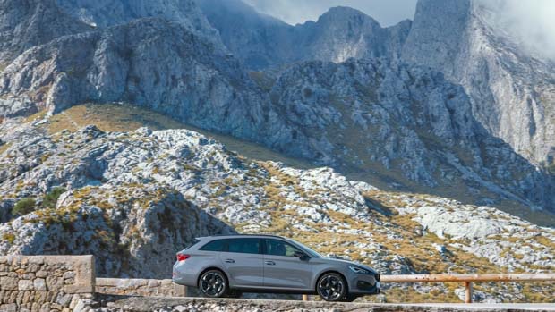 2021 Cupra Leon Sportstourer wide