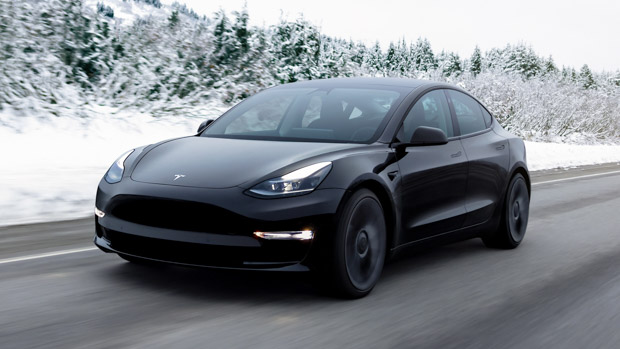 2020 Tesla Model 3 Performance black front 3/4