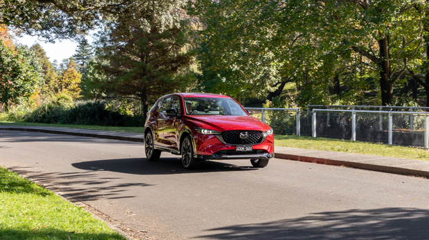 Mazda CX-5 GT SP Turbo 2023 driving front far
